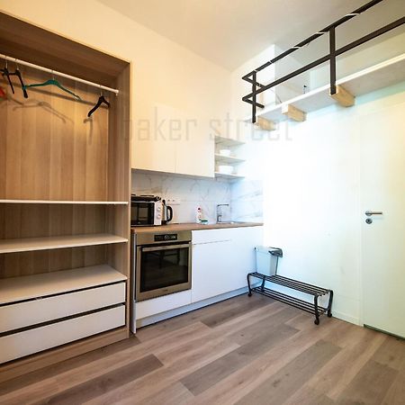 Storey Apartment Close To Metro Palmovka Prag Eksteriør billede