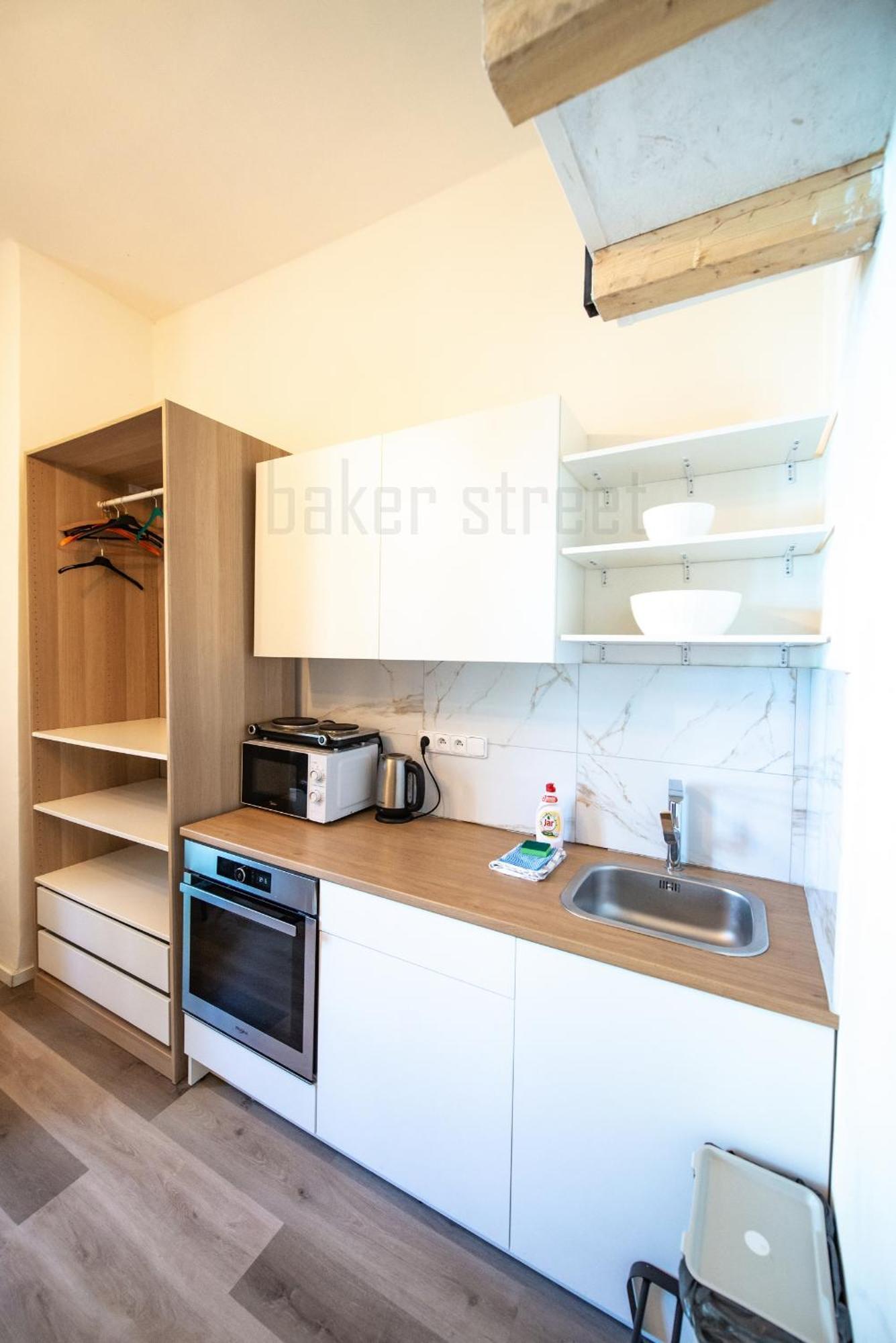 Storey Apartment Close To Metro Palmovka Prag Eksteriør billede