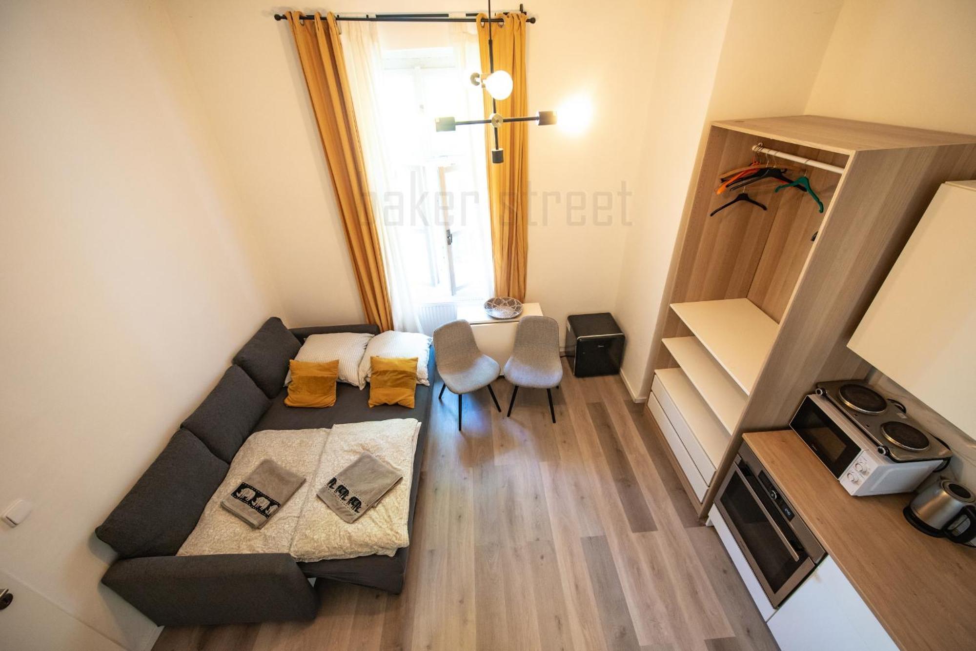Storey Apartment Close To Metro Palmovka Prag Eksteriør billede