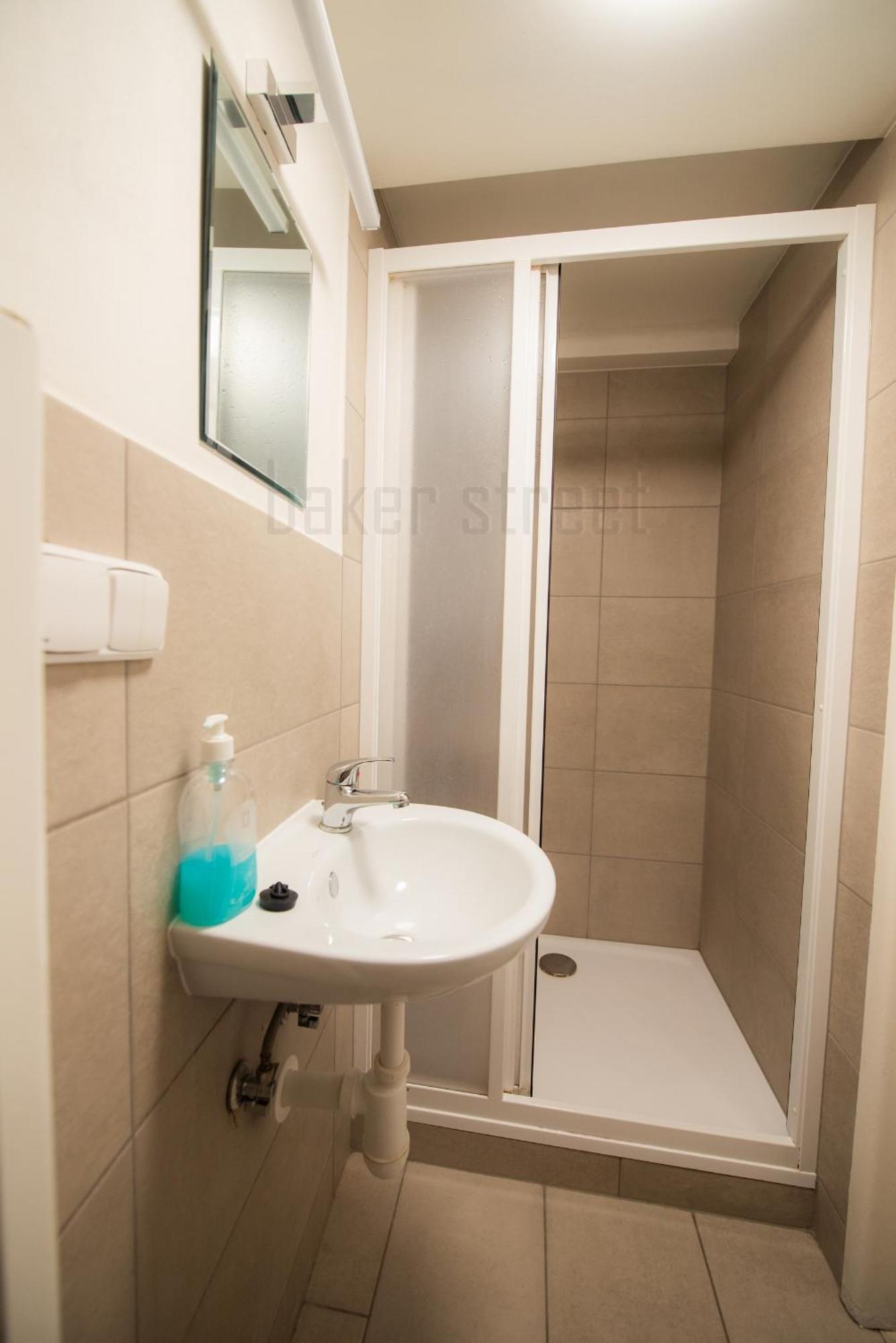 Storey Apartment Close To Metro Palmovka Prag Eksteriør billede